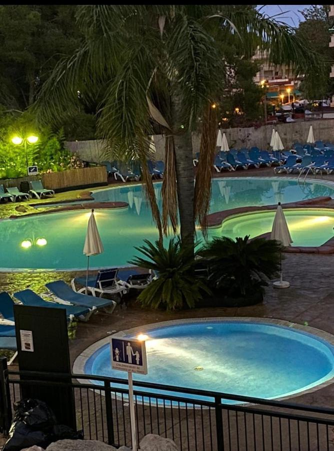 Festival Village Salou Exteriör bild